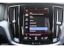 Volvo V60 2.0 B3 R-DESIGN 177PK MILD HYBRID AUTOMAAT 8 | PANORAMISCH SCHUIF/KANTELDAK | PREMIUM AUDIO BY HARMAN KARDON | 19" 5-TRIPPLE SPAAKS BLACK/DIAMAND CUT LICHTMETALEN VELGEN | BLINDSPOT INFOMATION SYSTEM (BLIS) | VERWARMDE VOORRUIT |VERWARMDE AQUABLADE RUITENWISSERBLADEN | PILOT ASSIST | APPLE CARPLAY / ANDROID AUTO | DODEHOEKDETECTIE |  ADAPTIEVE CRUISECONTROL | R-DESIGN BEKLEDING MET NAPPA LEDER I.C.M. OPEN GRID TEXTIEL | ELEKTRISCH VERSTELBARE CONTOUR STOELEN (SPORTSTOELEN) MET GEHEUGEN OP BEIDE VOORSTOELEN |VERWARMDE VOORSTOELEN EN ACHTERBANK | VERWARMD STUURWIEL | PARKEERVERWARMING MET TIMER (STANDKACHEL) | FULL LED KOPLAMPEN | ELEKTRISCH BEDIENBARE ACHTERKLEP | ELEKTRISCH UITKLAPBARE TREKHAAK | 1800 KG TREKGEWICHT! | EXTRA GETINTE RUITEN ACHTER | ZWARTE HEMELBEKLEDING |