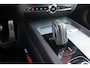 Volvo V60 2.0 B3 R-DESIGN 177PK MILD HYBRID AUTOMAAT 8 | PANORAMISCH SCHUIF/KANTELDAK | PREMIUM AUDIO BY HARMAN KARDON | 19" 5-TRIPPLE SPAAKS BLACK/DIAMAND CUT LICHTMETALEN VELGEN | BLINDSPOT INFOMATION SYSTEM (BLIS) | VERWARMDE VOORRUIT |VERWARMDE AQUABLADE RUITENWISSERBLADEN | PILOT ASSIST | APPLE CARPLAY / ANDROID AUTO | DODEHOEKDETECTIE |  ADAPTIEVE CRUISECONTROL | R-DESIGN BEKLEDING MET NAPPA LEDER I.C.M. OPEN GRID TEXTIEL | ELEKTRISCH VERSTELBARE CONTOUR STOELEN (SPORTSTOELEN) MET GEHEUGEN OP BEIDE VOORSTOELEN |VERWARMDE VOORSTOELEN EN ACHTERBANK | VERWARMD STUURWIEL | PARKEERVERWARMING MET TIMER (STANDKACHEL) | FULL LED KOPLAMPEN | ELEKTRISCH BEDIENBARE ACHTERKLEP | ELEKTRISCH UITKLAPBARE TREKHAAK | 1800 KG TREKGEWICHT! | EXTRA GETINTE RUITEN ACHTER | ZWARTE HEMELBEKLEDING |
