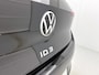 Volkswagen ID.3 Pure Oranje Edition 52 kWh | Stoelverwarming | Steunhaak | Android Auto | Apple Carplay | Parkeersensoren | LED koplampen |
