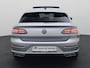 Volkswagen Arteon Shooting Brake 1.4 TSIeHybrid 160kW/218PK R-Line DSG · Panoramadak · Trekhaak · Camera · Apple/Android · Massagefunctie