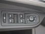 Volkswagen Golf 1.0 TSI Life | Parkeersensoren | Adaptieve cruise control | CarPlay | Sfeerverlichting | Electronic climate control | Lane assist |