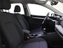 Volkswagen Golf 1.0 TSI Life | Parkeersensoren | Adaptieve cruise control | CarPlay | Sfeerverlichting | Electronic climate control | Lane assist |
