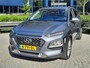 Hyundai Kona 1.0T Fashion | Rijklaarprijs! Camera | Apple / Android Carplay | Climate Control | Crusie Control | Inclusief 12 mnd Garantie! |