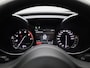 Alfa Romeo Giulia 2.0T B-Tech | Climate Control | Panoramadak | Stoelverwarming | Stuurverwarming | Lederen Bekleding | Achteruitrijcamera |Trekhaak |