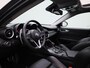 Alfa Romeo Giulia 2.0T B-Tech | Climate Control | Panoramadak | Stoelverwarming | Stuurverwarming | Lederen Bekleding | Achteruitrijcamera |Trekhaak |