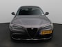 Alfa Romeo Giulia 2.0T B-Tech | Climate Control | Panoramadak | Stoelverwarming | Stuurverwarming | Lederen Bekleding | Achteruitrijcamera |Trekhaak |
