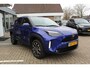 Toyota Yaris Cross HYBRID 115 FIRST EDITION KEYLESS 17'' LM-VELGEN MET ALL SEASONBANDEN CLIMA NAVI APPLE/ANDROID CAMERA NL-AUTO PRIVACY GLASS