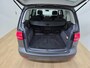 Volkswagen Touran Occasion 1.4 TSI 5 persoons met panoramadak en grote kofferbak | Tweedehands Volkswagen Touran in antracietgrijs