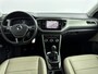 Volkswagen T-Roc 1.5 TSI Style Business 150 PK | Leder | Navigatie | 16 Inch Velgen | Airco | Cruise control |