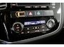 Mitsubishi Outlander 2.0 PHEV Executive Edition SOH 77% | Climate | Camera | Lichtmetaal | Cruise | Xenon.