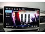 Volkswagen Passat Variant R-Line Edition 1.5 TSI eHybrid 272pk DSG Automaat Trekhaak, Panoramadak, LED matrix koplampen, Black Style, Adaptive cruise control