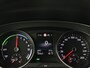 Volkswagen Passat 1.4 TSI PHEV GTE | Stoelverwarming | Massage | Leder/Alcantara | Camera | Carplay | Navigatie | Matrix LED | Adaptive cruise | Climate control | 18'' lichtmetalen velgen