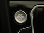 Volkswagen Passat 1.4 TSI PHEV GTE | Stoelverwarming | Massage | Leder/Alcantara | Camera | Carplay | Navigatie | Matrix LED | Adaptive cruise | Climate control | 18'' lichtmetalen velgen