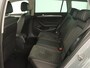Volkswagen Passat 1.4 TSI PHEV GTE | Stoelverwarming | Massage | Leder/Alcantara | Camera | Carplay | Navigatie | Matrix LED | Adaptive cruise | Climate control | 18'' lichtmetalen velgen