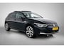 Volkswagen Golf 1.5 eTSI Sport Automaat (PANO, SFEERVERLICHTING, ADAPTIVE CRUISE, STOELVERWARMING, MASSAGE STOELEN, CARPLAY)