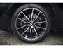 BMW X1 xDrive25e Executive M Sport | Stoelverwarming | Trekhaak | Parkeersensoren | Navigatie | Ambiance Verlichting | Keyless | Cruise Control | LED | Climate Control | DAB | BTW | SOH 90%