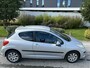 Peugeot 207 1.4-16V XR incl gloednieuwe apk en garantie !