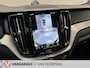 Volvo XC60 2.0 T8 Plug-in hybrid AWD Ultra Black Edition | Luchtvering | Bowers & Wilkins | Head Up | Trekhaak