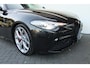 Alfa Romeo Giulia 2.0 T AWD Veloce / 19 inch/ All-season/ Panorama/ Stoel en stuurverwarming/ 280PK/ 4WD/ Camera/ Magnet Black/ Keyless go&start / Memory/ Apple Carplay