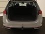 Volkswagen Passat 1.4 TSI PHEV GTE | Trekhaak | Stoelverwarming | Massage | Camera | Adaptive cruise | Carplay | Navigatie | Side Assist | Matrix LED | Plug In