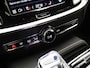 Volvo V60 T6 350pk AWD Plus Dark / Sportstoelen / 360 graden camera / Harman en Kardon audio / Trekhaak / Elektr stoelen / ACC
