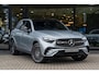 Mercedes-Benz GLC 300e 4MATIC Sport Edition | Panoramaschuifdak | Premium pakket | Nightpakket | 360° camera | Dodehoekassistent | DIGITAL LIGHT | Trekhaak |