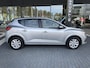 Dacia Sandero 1.0 TCe 90 Comfort / APPLE & ANDROID CARPLAY / CRUISECONTROL / NAVIGATIE / REGEN & LICHT SENSOREN / PARKEERSENSOREN