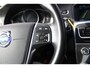 Volvo V60 T3 Momentum | Trekhaak | Stoelverwarming | Verwarmbaar voorruit | Parkeer Camera |