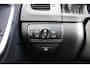 Volvo V60 T3 Momentum | Trekhaak | Stoelverwarming | Verwarmbaar voorruit | Parkeer Camera |