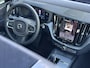 Volvo XC60 2.0 T6 Plug-in hybrid AWD Ultra Dark 360 Camera / Head-up display / Harman Kardon audio / trekhaak / Panorama dak / stoel- en stuurverwarming / leer