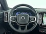 Volvo XC40 B4 Plus Dark | Parkeercamera | Stoel- en Stuurverwarming | Harman Kardon | Trekhaak