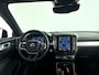 Volvo XC40 B4 Plus Dark | Parkeercamera | Stoel- en Stuurverwarming | Harman Kardon | Trekhaak