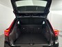 Volvo XC40 B4 Plus Dark | Parkeercamera | Stoel- en Stuurverwarming | Harman Kardon | Trekhaak
