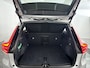 Volvo XC40 B4 Plus Dark | Parkeercamera | Stoel- en Stuurverwarming | Harman Kardon | Trekhaak