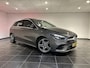 Mercedes-Benz B-klasse 200 Business Solution AMG | Trekhaak | Stoelverwarming | Navigatie | Achteruitrijcamera
