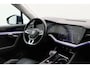 Volkswagen Touareg 3.0 TDI R-Line Automaat Luchtvering, Softclose, Leer, Head-Up, Memory, Stoelventilatie, 20"