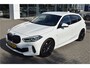 BMW 1-Serie 118i M Sport | NL Auto! | Kuipstoelen | 19"LMV | Carplay | Dubbele uitlaat | Virtual cockpit | Stoelverwarming | NL auto
