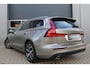 Volvo V60 2.0 T4 Momentum Pro | Head Up | Memory | Panoramadak | Camera