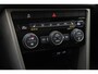 Volkswagen T-Roc 1.0 TSI 110 pk Style Business | Panoramadak | Achteruitrijcamera | Navigatie | Stoelverwarming | Adaptive Cruise