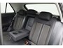Volkswagen T-Roc 1.0 TSI 110 pk Style Business | Panoramadak | Achteruitrijcamera | Navigatie | Stoelverwarming | Adaptive Cruise