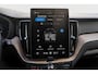 Volvo XC60 T8 Plug-in hybrid AWD Ultra Dark | 2250 kg Trekgewicht| MY2026 nieuw model | Pano. dak | 360 Camera | Trekhaak | Massage Functie | Donker Glas | Stoelventilatie |