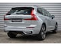 Volvo XC60 T6 Plug-in hybrid AWD Ultra Dark | 2250 kg Trekgewicht | Pano. dak | Luchtvering | 360 Camera | Trekhaak | Stoel/Stuurwiel verwarming |