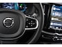 Volvo XC60 T6 Plug-in hybrid AWD Ultra Dark | 2250 kg Trekgewicht | Pano. dak | Luchtvering | 360 Camera | Trekhaak | Stoel/Stuurwiel verwarming |