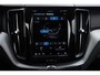 Volvo XC60 T6 Plug-in hybrid AWD Ultra Dark | 2250 kg Trekgewicht | Pano. dak | Luchtvering | 360 Camera | Trekhaak | Stoel/Stuurwiel verwarming |