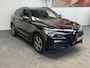 Alfa Romeo Stelvio 2.0 T AWD B-TECH AUTOMAAT ZWART LEDER NAVIGATIE ADAPTIVE CRUISE CONTROL STOEL EN STUURVERWARMING RIJSTROOKSENSOREN DODEHOEKSENSOREN APPLE CARPLAY/ANDROID ACHTERUITRIJCAMERA AFN. TREKHAAK ZEER MOOI !! Brgl