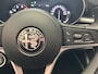 Alfa Romeo Stelvio 2.0 T AWD B-TECH AUTOMAAT ZWART LEDER NAVIGATIE ADAPTIVE CRUISE CONTROL STOEL EN STUURVERWARMING RIJSTROOKSENSOREN DODEHOEKSENSOREN APPLE CARPLAY/ANDROID ACHTERUITRIJCAMERA AFN. TREKHAAK ZEER MOOI !! Brgl