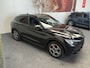 Alfa Romeo Stelvio 2.0 T AWD B-TECH AUTOMAAT ZWART LEDER NAVIGATIE ADAPTIVE CRUISE CONTROL STOEL EN STUURVERWARMING RIJSTROOKSENSOREN DODEHOEKSENSOREN APPLE CARPLAY/ANDROID ACHTERUITRIJCAMERA AFN. TREKHAAK ZEER MOOI !! Brgl
