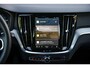 Volvo V60 2.0 T6 Plug-in hybrid AWD Plus Dark | Trekhaak | Adaptieve Cruise Control | Harman Kardon | BLIS | 360° camera | Stoelverw. V+A