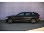 Volvo V60 2.0 T6 Plug-in hybrid AWD Plus Dark | Trekhaak | Adaptieve Cruise Control | Harman Kardon | BLIS | 360° camera | Stoelverw. V+A