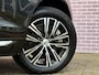 Volvo XC60 2.0 T8 Plug-in hybrid AWD Inscription | Long Range | Google | Trekhaak | Stoel verwarming | Standkachel | Stuur verwarming | Adaptieve cruise controle |